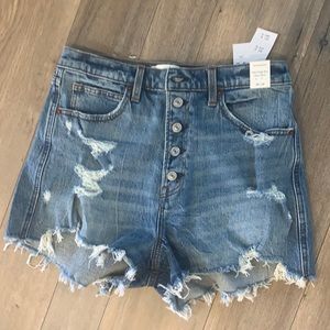 Abercrombie and Fitch ultra high rise mom short